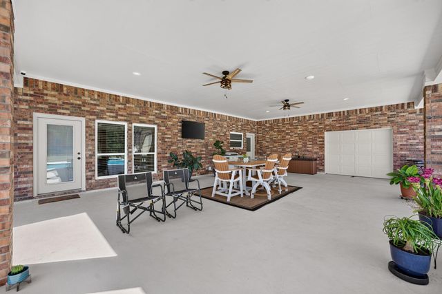 7219 Bayou Timber Drive, Alvin, TX 77511