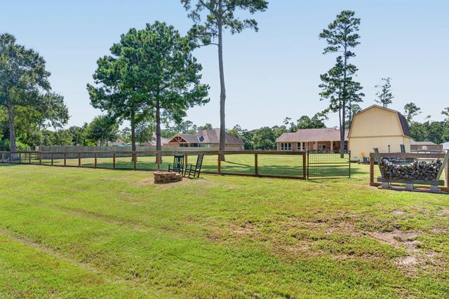 7219 Bayou Timber Drive, Alvin, TX 77511