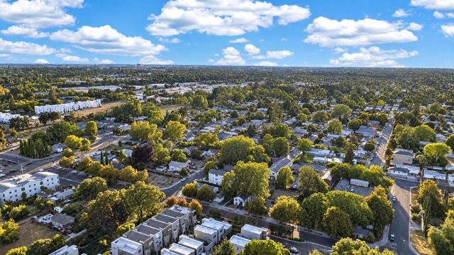425 Outrigger Ln, West Sacramento, CA 95605