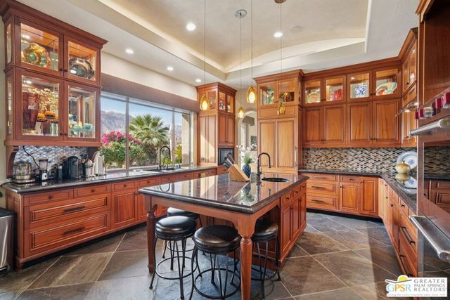 20 Clancy Lane, Rancho Mirage, CA 92270