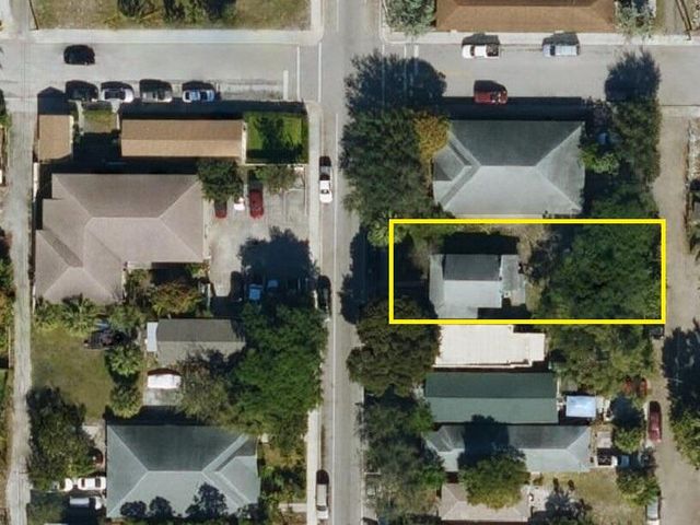 108 S E Street, Lake Worth Beach, FL 33460