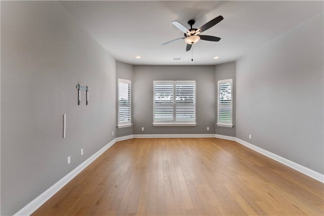 4409 SW Hollowbrook Street, Bentonville, AR 72713