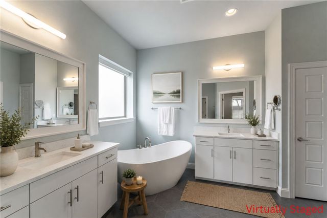 4409 SW Hollowbrook Street, Bentonville, AR 72713