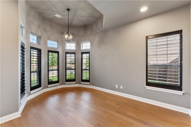 4409 SW Hollowbrook Street, Bentonville, AR 72713