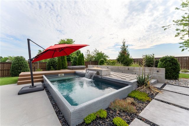 4409 SW Hollowbrook Street, Bentonville, AR 72713