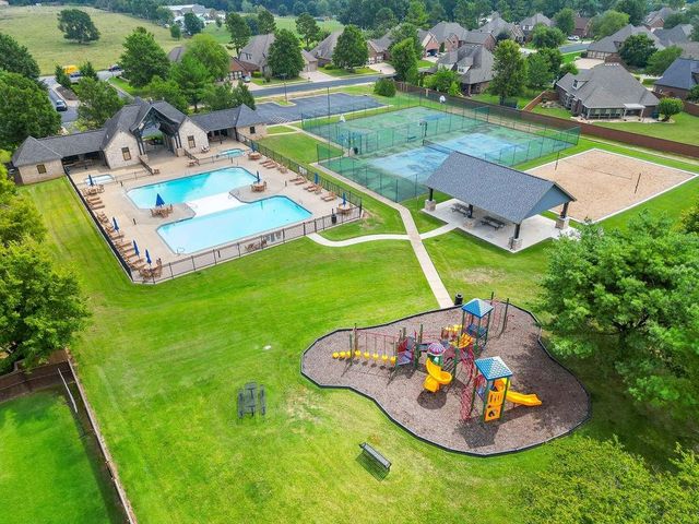 4409 SW Hollowbrook Street, Bentonville, AR 72713