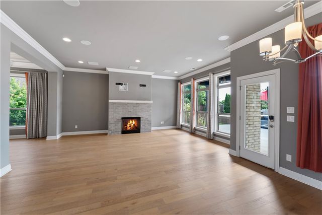 4409 SW Hollowbrook Street, Bentonville, AR 72713