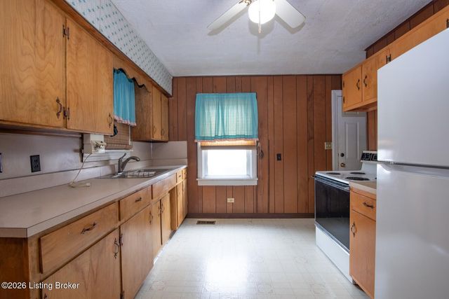 642 N Miles St, Elizabethtown, KY 42701
