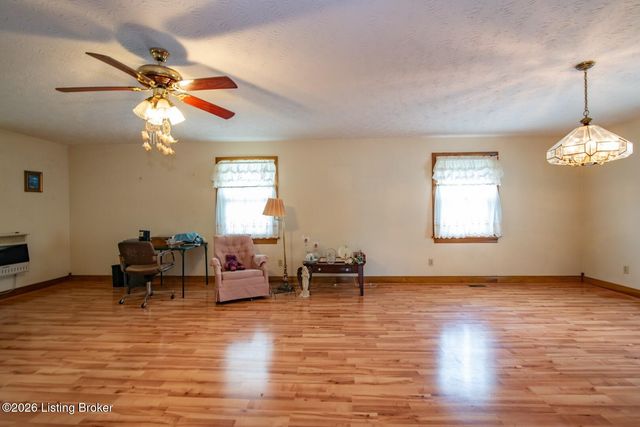 642 N Miles St, Elizabethtown, KY 42701