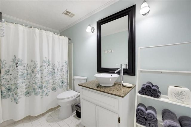 704 Country Park Drive SE, Smyrna, GA 30080
