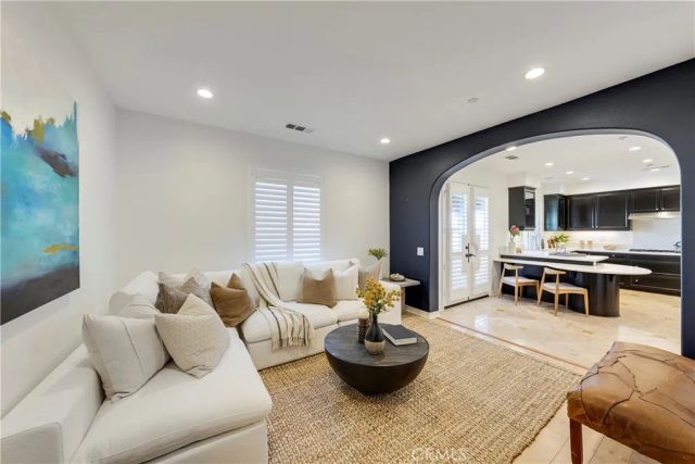 7988 Aldea, Huntington Beach, CA 92648