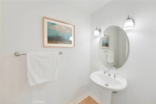 7988 Aldea, Huntington Beach, CA 92648