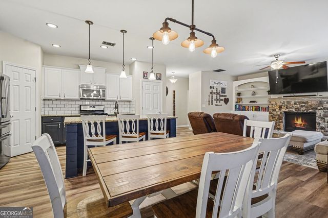 680 Lorimore Pass, Canton, GA 30115