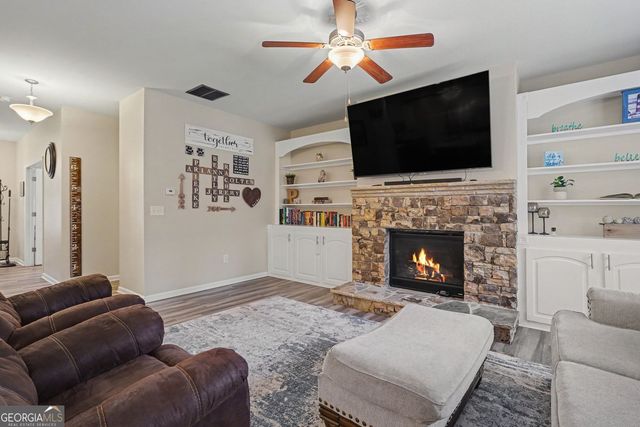 680 Lorimore Pass, Canton, GA 30115