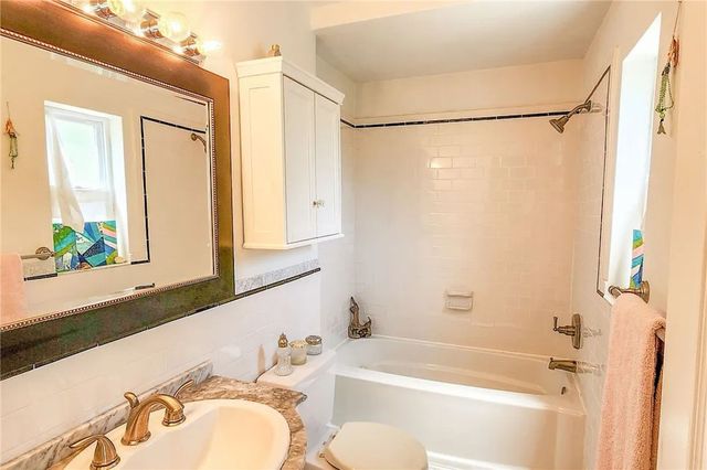 2367 Seville Avenue, Vero Beach, FL 32960