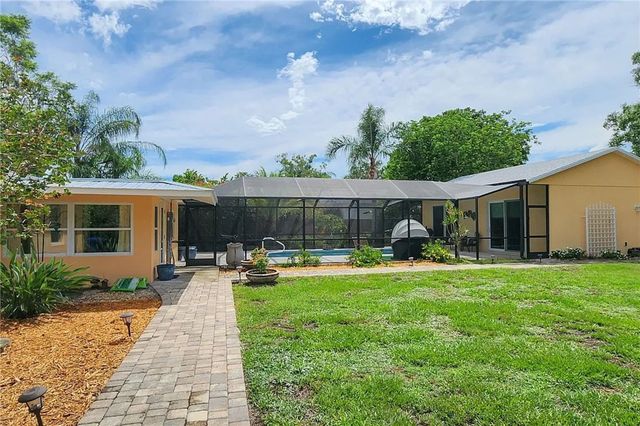 2367 Seville Avenue, Vero Beach, FL 32960