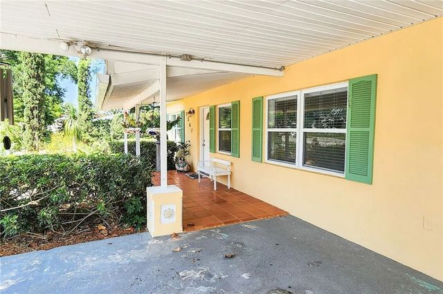 2367 Seville Avenue, Vero Beach, FL 32960