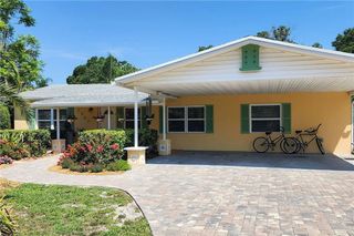 2367 Seville Avenue, Vero Beach, FL 32960