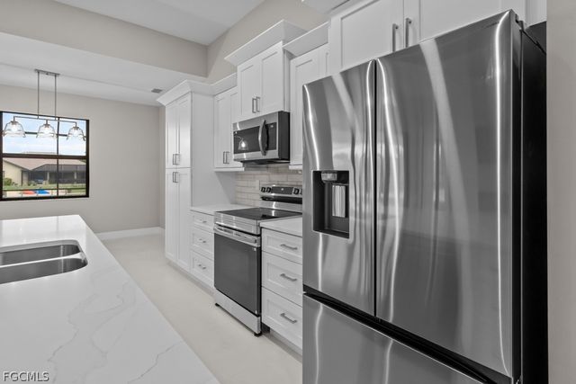 3419 SW 5TH PL, Cape Coral, FL 33993