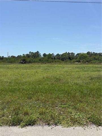 4102 NW 40th AVE, Cape Coral, FL 33993