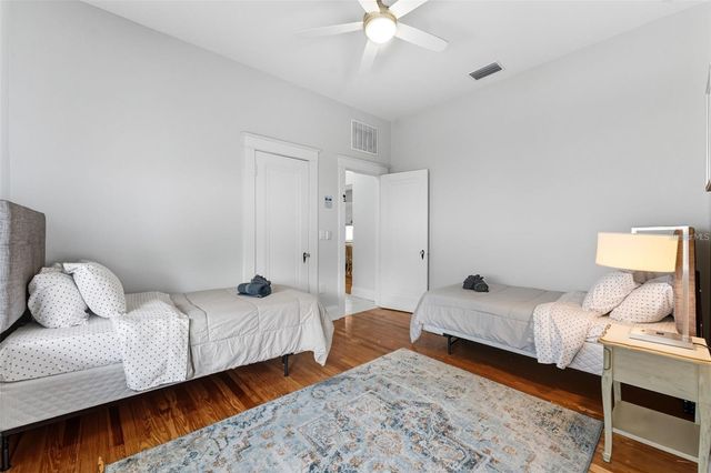 2131 W CYPRESS STREET, Tampa, FL 33606