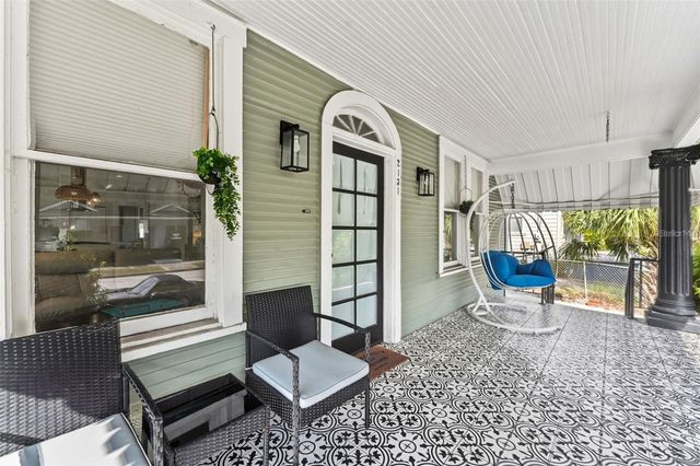 2131 W CYPRESS STREET, Tampa, FL 33606