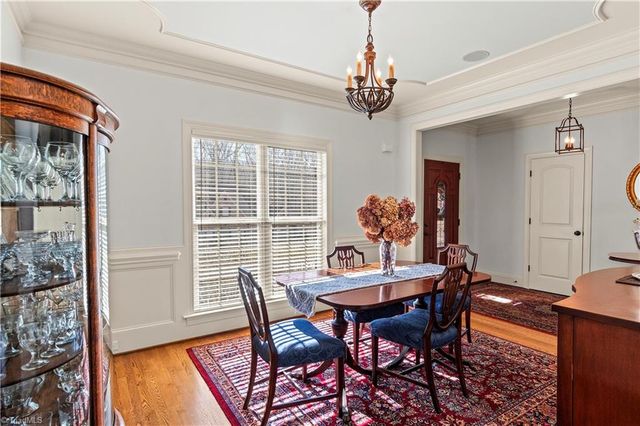 8814 Sawtooth Court, Kernersville, NC 27284