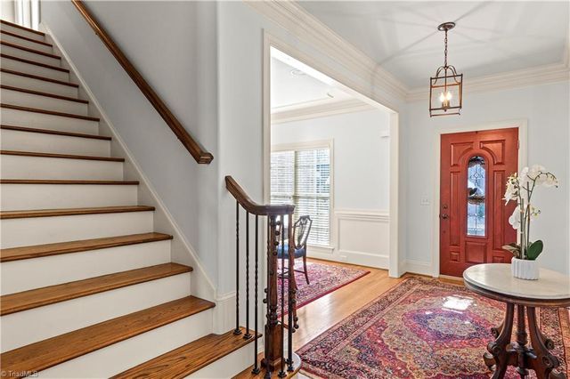 8814 Sawtooth Court, Kernersville, NC 27284