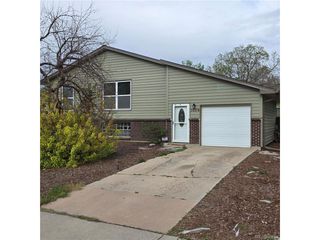 1036 Mobile St, Aurora, CO 80011