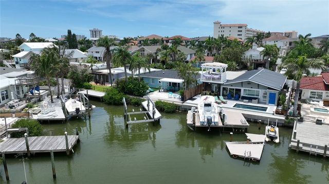 17735 1ST STREET E, Redington Shores, FL 33708