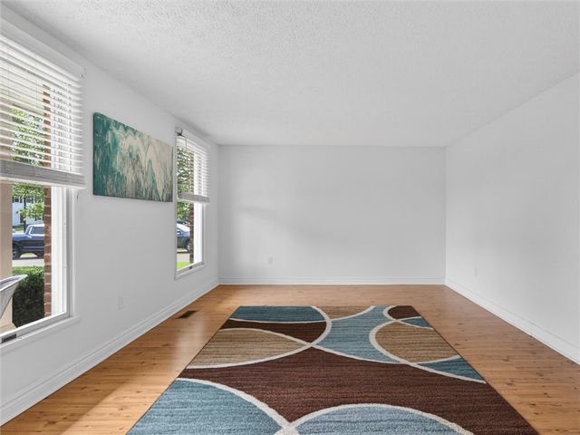 19 Ryans Run, Ogden, NY 14624