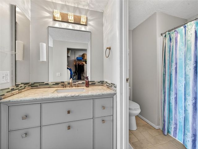 19 Ryans Run, Ogden, NY 14624