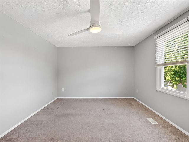 19 Ryans Run, Ogden, NY 14624