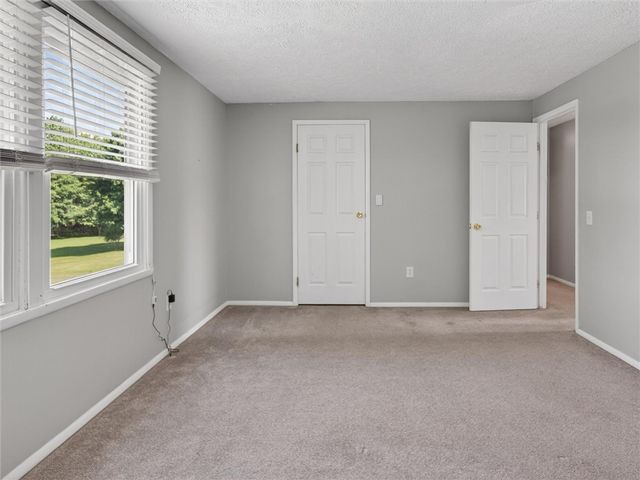19 Ryans Run, Ogden, NY 14624