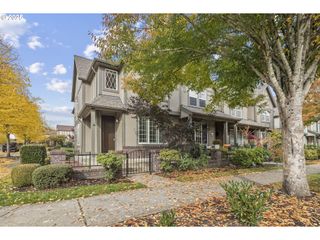 29291 Sw VILLEBOIS Dr S, Wilsonville, OR 97070