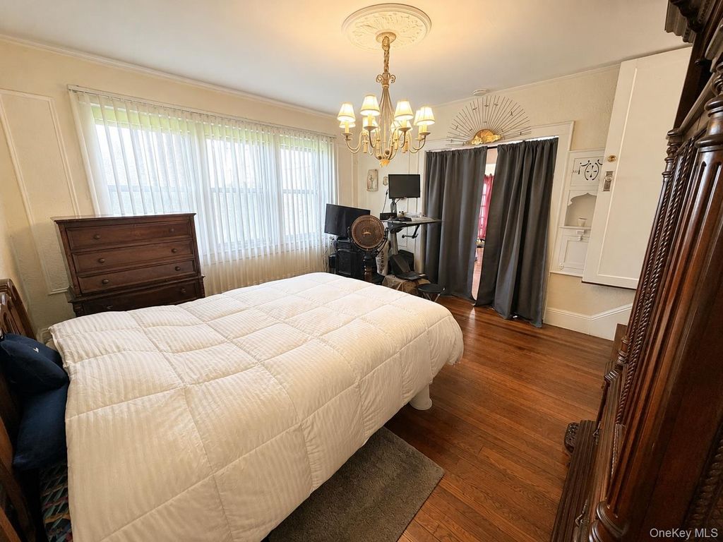 255 Beach 122nd Street, Rockaway Park, NY 11694 — photo 4