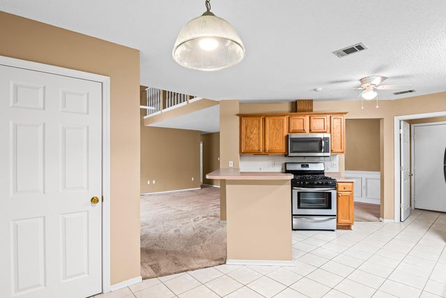 912 Claeven Circle, Fort Walton Beach, FL 32547