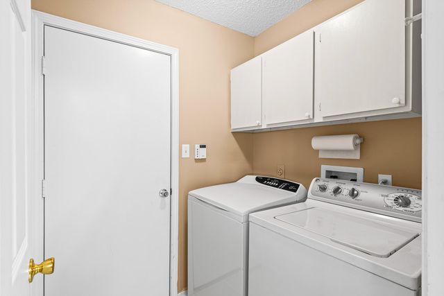 912 Claeven Circle, Fort Walton Beach, FL 32547