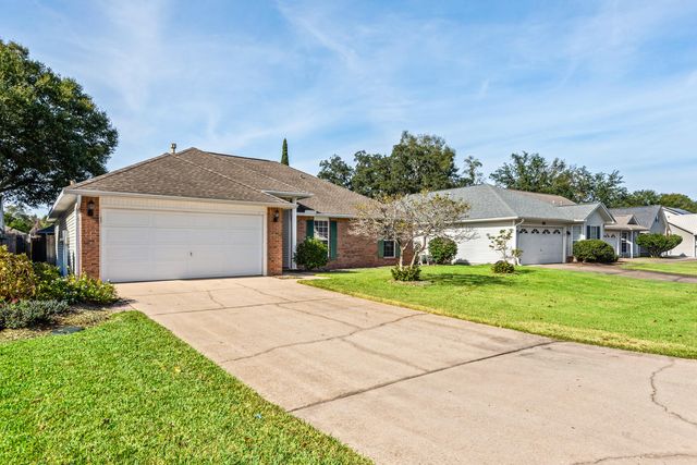 912 Claeven Circle, Fort Walton Beach, FL 32547