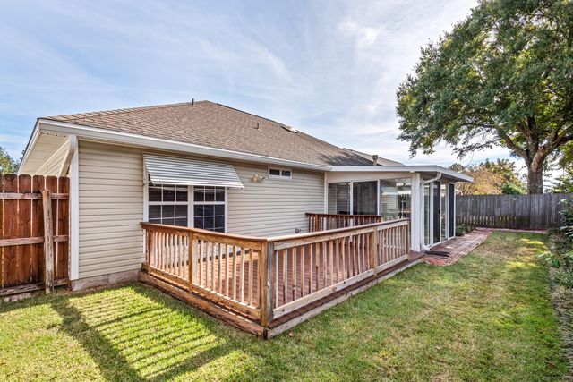 912 Claeven Circle, Fort Walton Beach, FL 32547