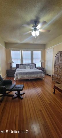 133 Hopkins Boulevard, A, Biloxi, MS 39530