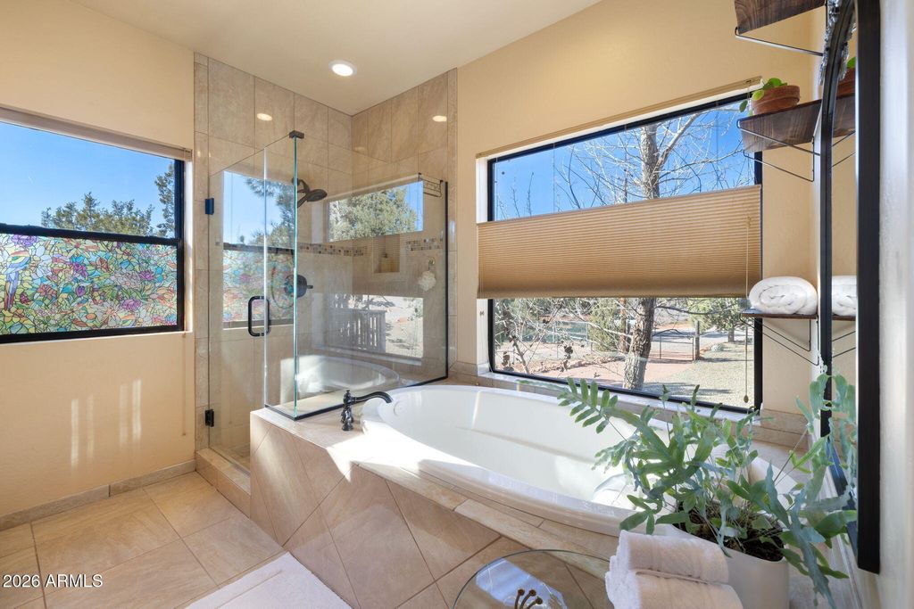 Image 21 of property listing at 140 Raven Drive, Sedona, AZ 86336