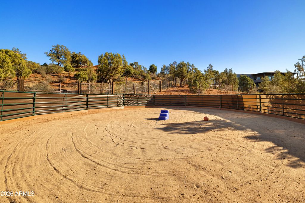 Image 27 of property listing at 140 Raven Drive, Sedona, AZ 86336