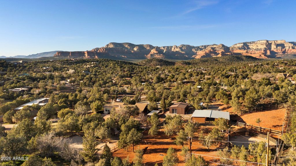 Image 32 of property listing at 140 Raven Drive, Sedona, AZ 86336