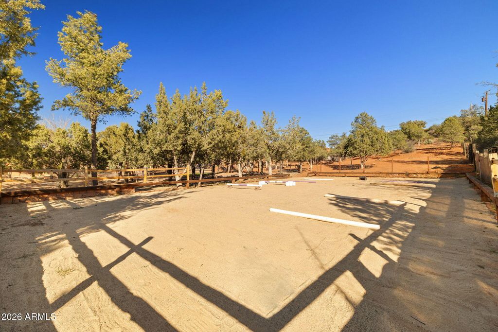 Image 38 of property listing at 140 Raven Drive, Sedona, AZ 86336