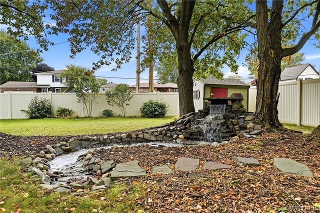 3 Deer Trail, Cheektowaga, NY 14227