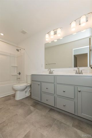 242 Kerry Downs Drive, Dardenne Prairie, MO 63368