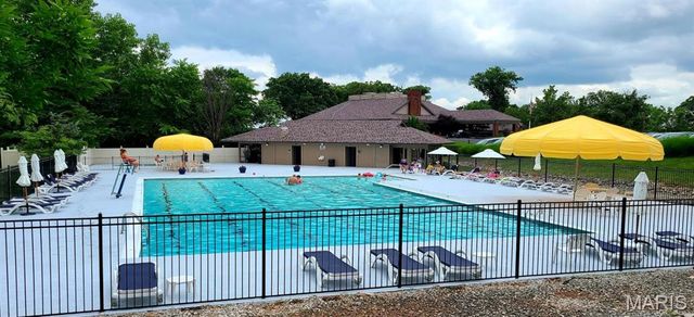 242 Kerry Downs Drive, Dardenne Prairie, MO 63368