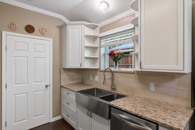 321 Pemberton Drive, Wylie, TX 75098