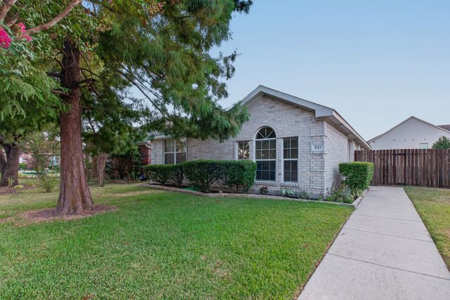 321 Pemberton Drive, Wylie, TX 75098